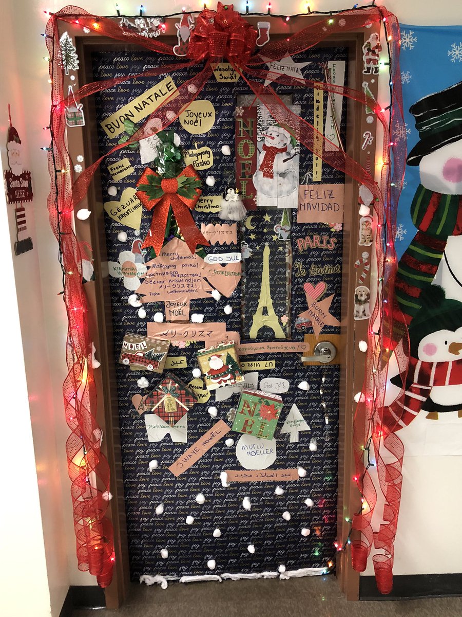 AnnapHS_AACPS's tweet photo. The annual A-High holiday door decorating contest is going down this week! #AHUK https://t.co/59bSM78eMK