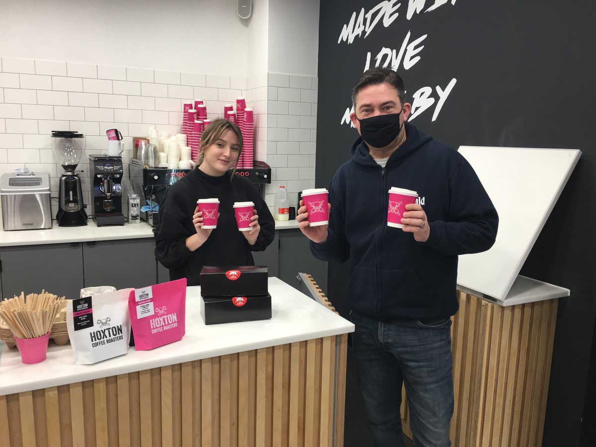 farnhamherald's tweet photo. The Herald was delighted to be able to deliver coffees, pastries and mince pies as a very small token of gratitude to the Farnham Community Vaccination Service at Farnham Hospital this morning - with the generous support of @hoxtonbaker and @waitrose. Merry Christmas! 🎅 https://t.co/SxmS57TehW