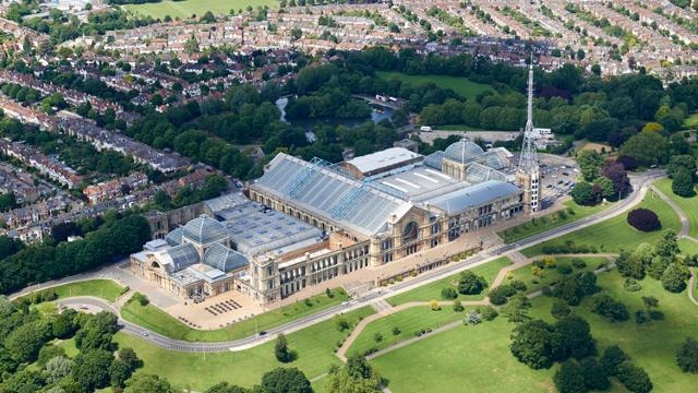 “Winter is not a season, it's a celebration” - Anamika Mishra

Explore the wonderful Alexandra Palace! An iconic Grade II listed entertainment and sports venue with scenic panoramic views of London. 

#alexandrapalace #entertainment #sports #scenic #allthingslondon