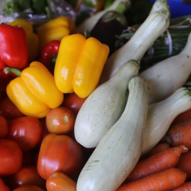 MinEmpren's tweet image. MEFCCA invita a realizar tus compras en el Mercadito Campesino. 👍🍍

Te esepramos en la segunda entrada las Colinas, Managua. 

#alimentacionsaludable  #verduras #consumilocal #Managua #Masaya