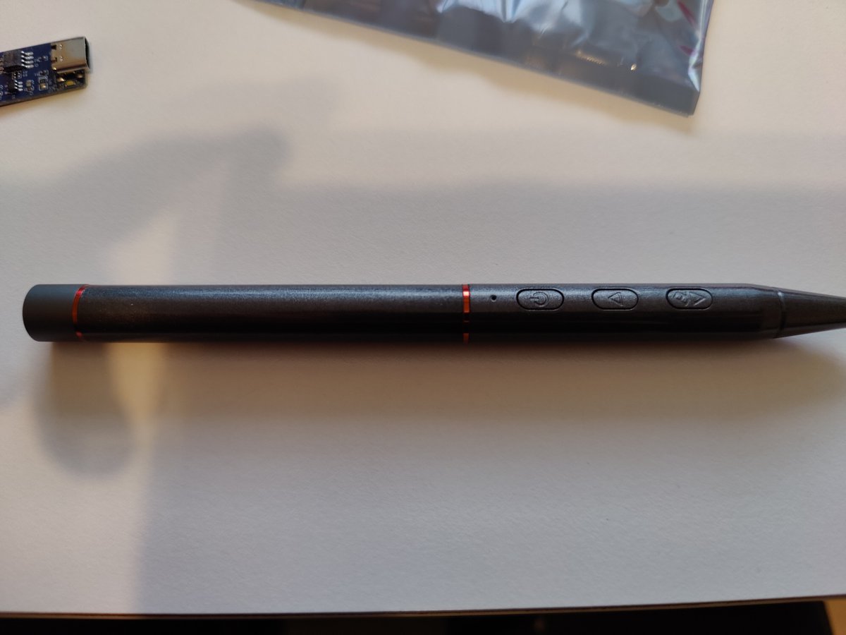 EnJens's tweet image. New toy!  Seems pretty nice so far! Android on it is even usable, although that's not my purpose with it :) #PineNote @thepine64