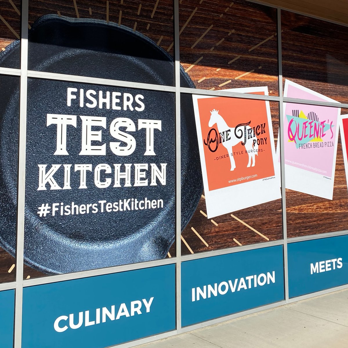 317lindquist's tweet photo. A roundup of #FishersTestKitchen-related news:
🔹Queenie's expands to Carmel.
🔹One Trick Pony will ride into Mishawaka next summer.
🔹Original FTK restaurant Natural State Provisions plans rebirth in Holy Cross.
Details at @IBJnews: https://t.co/oA4gepH0rF https://t.co/HkQHbqFNBY