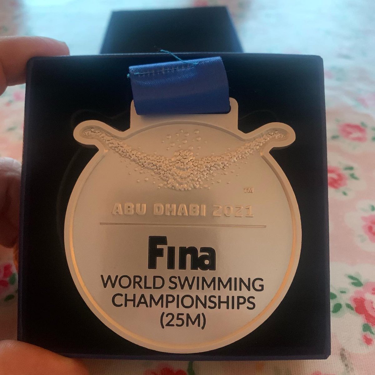 teamtsccoach's tweet image. Today...a most special catch-up🥈@walsheellen #FunFastFearless @TEAMTSCSWIM 

❤️👇💙👇🧡👇💙 👇❤️