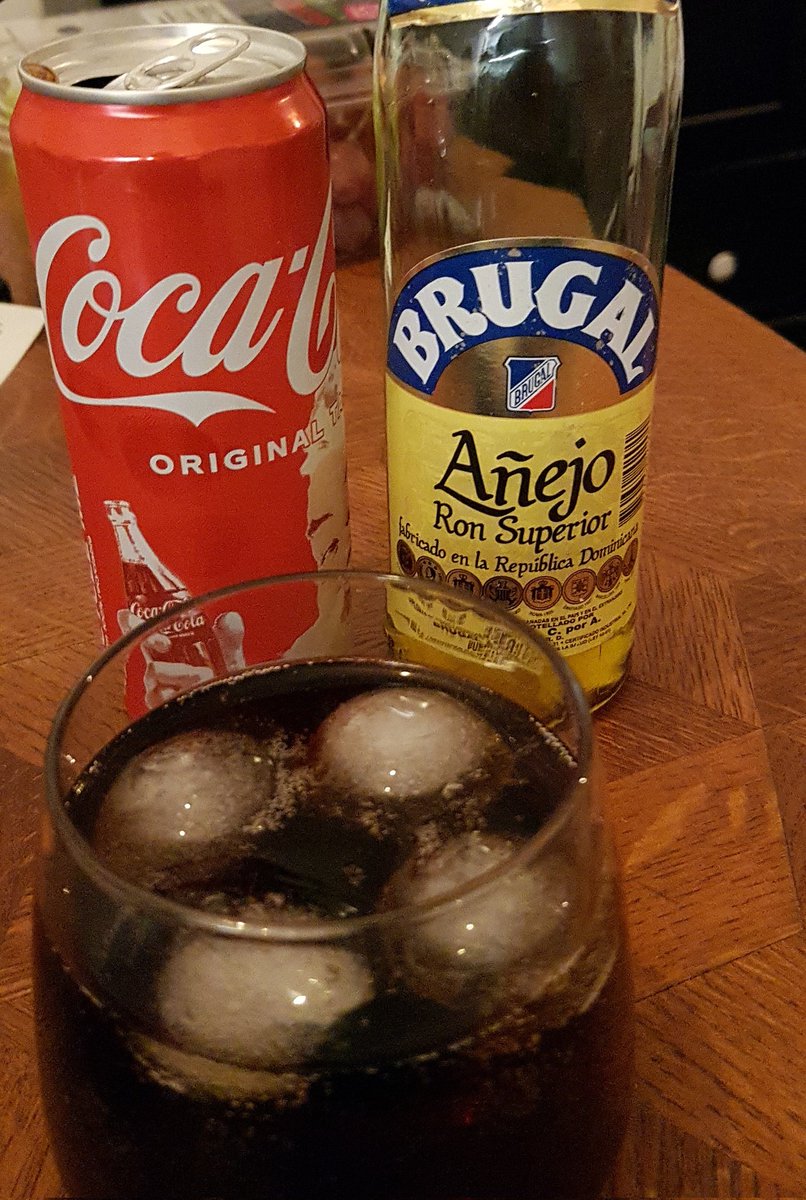 _Mister_Q_'s tweet photo. Tchin!
Après l'effort, le réconfort !!!
.
.
.
.
.
(Et oui c'est le retour du Q) https://t.co/ADUf9NsCcQ