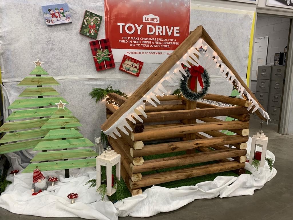 Lowe's Canada Corp tweet media