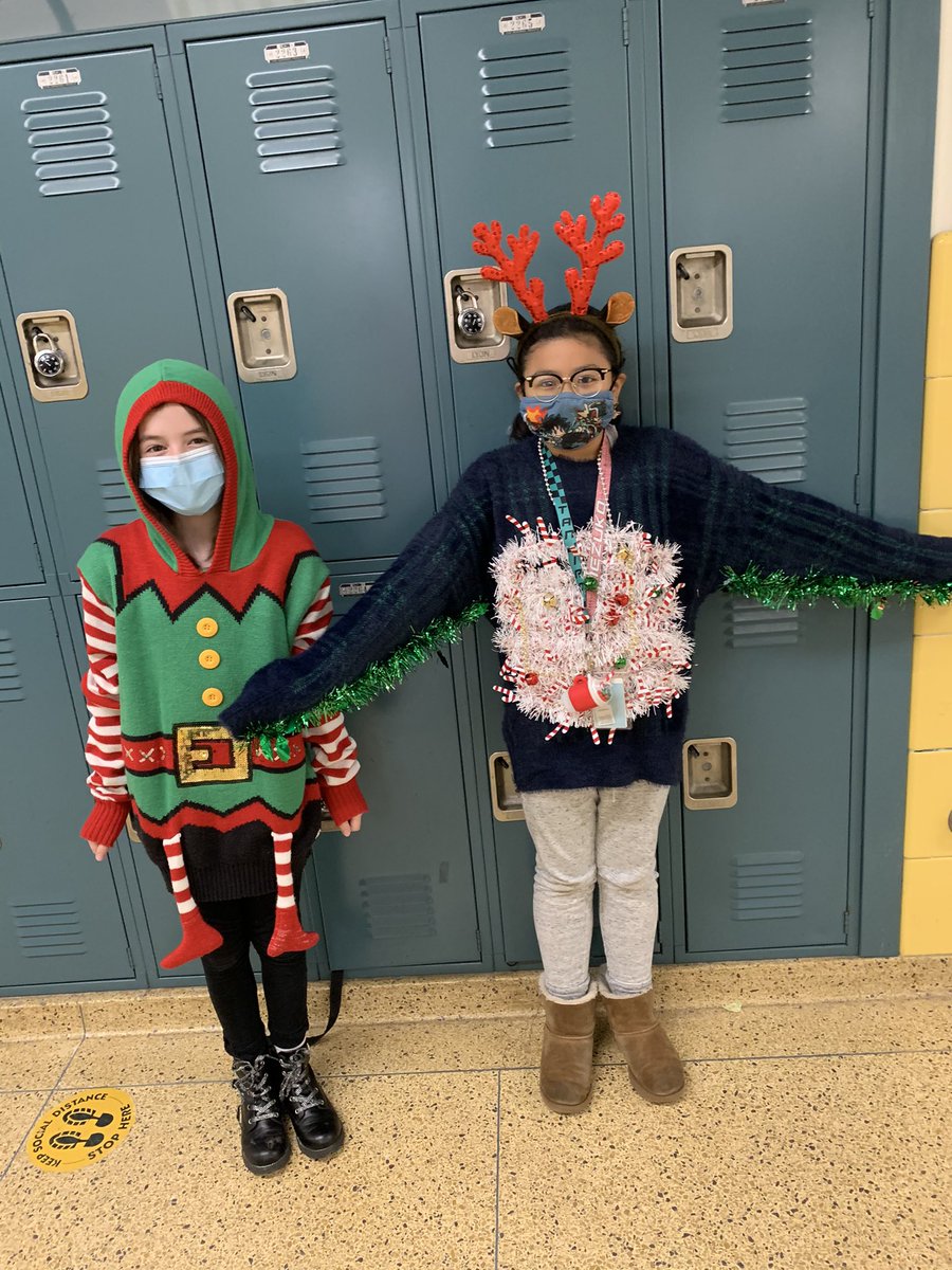 WTClarkeMS's tweet photo. Ugly Sweaters Everywhere! #HolidaySpirit https://t.co/ZciKnvQeJI