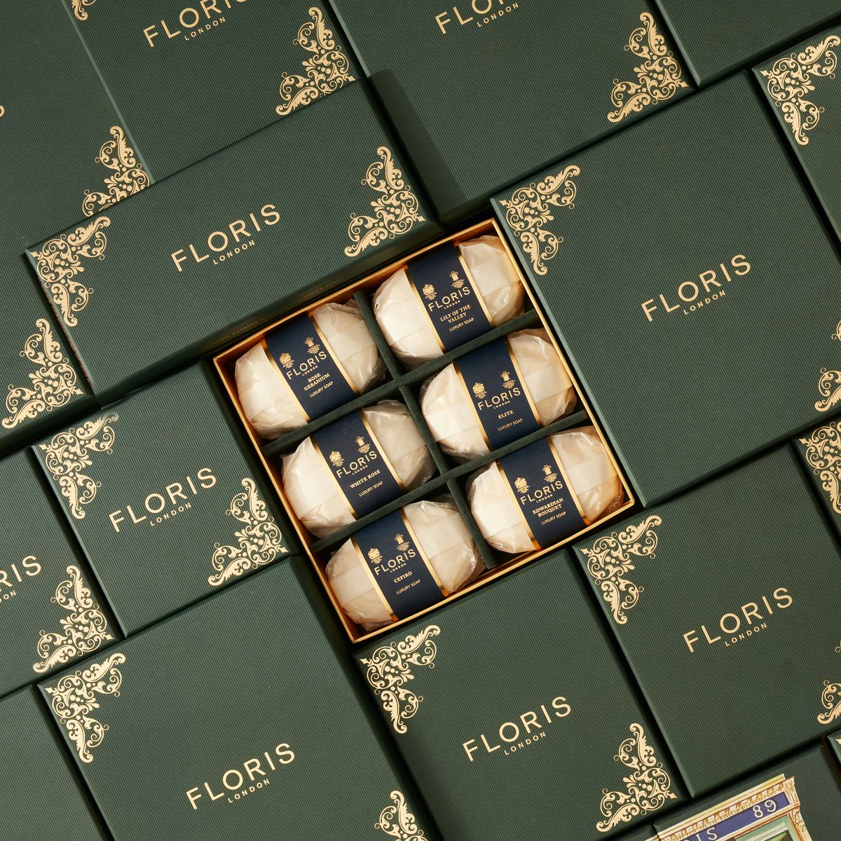 FlorisLondon's tweet photo. Gift a loved one of Floris's most desirable gifts this season, the Luxury Soap Collection
#FlorisLondon #LuxuryFragrance #Royalwarrant #LuxuryChristmasGifting #LuxuryChristmasGifts #Christmas2021 #FlorisChristmasCollection #LuxurySoap #BathandBody #LuxuryBathandBody https://t.co/yQzhncbN4v