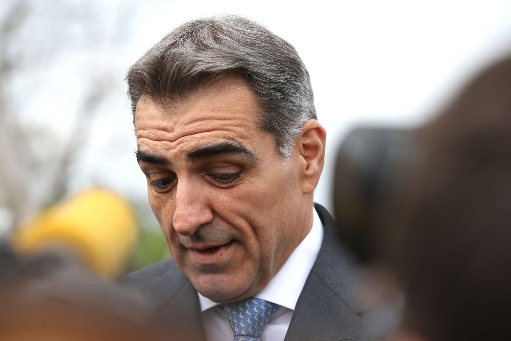 Kakve li ironije... Vidošević na izricanje presude obukao kravatu na uzorak dupina!!!🐬
Nekako se ne mogu oteti dojmu da je slučajno, s druge strane, kakva bi to poruka uopće bila?!? 🤔