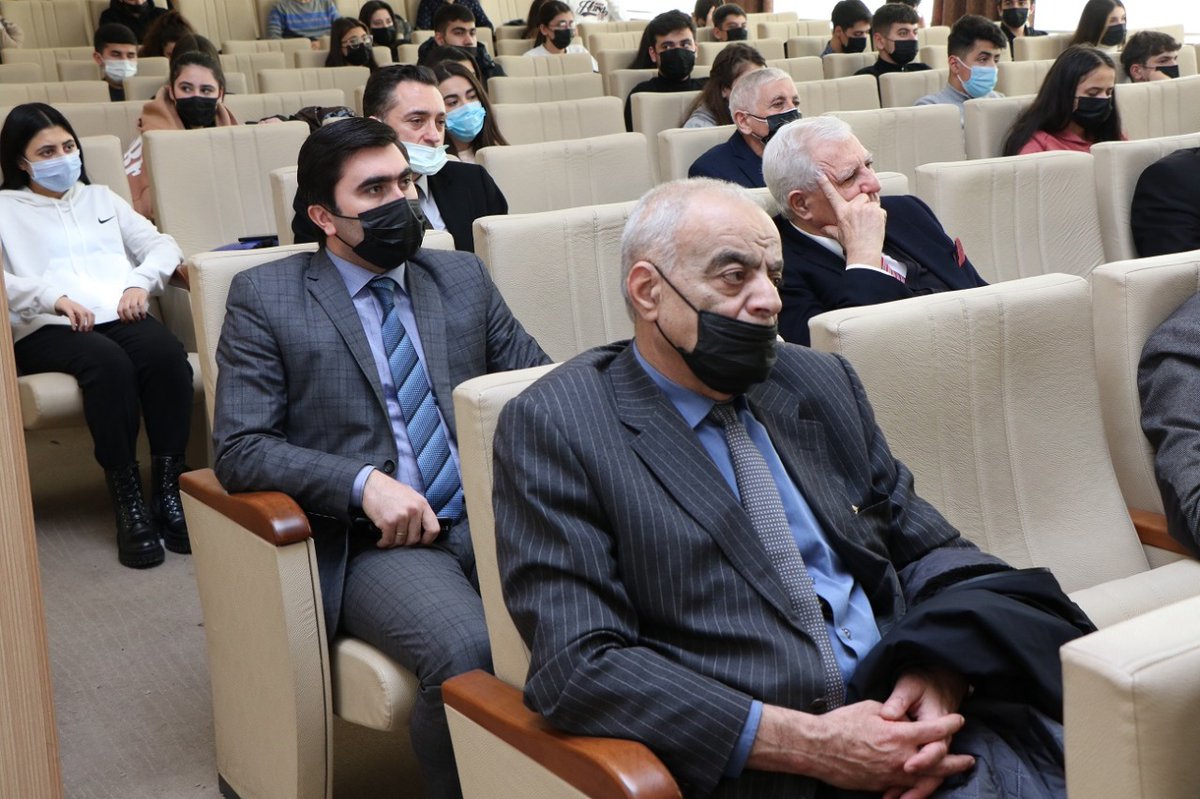 azmiu_az's tweet photo. AzMİU-da Prezident İlham Əliyevin  60 illik yubileyinə həsr olunmuş konfrans keçirilib. Bu gün Azərbaycan Memarlıq və İnşaat Universitetində (AzMİU) ölkə Prezidenti İlham Əliyevin 60 illik yubileyinə həsr olunmuş  “Böyük qələbəmizin memarı”  mövzusunda konfrans keçirilib.
#AzMiu https://t.co/N1WDRE6o1h