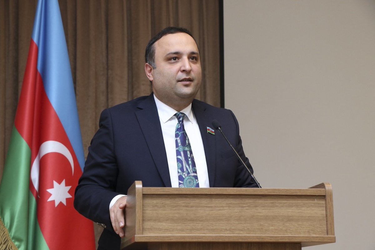 azmiu_az's tweet photo. AzMİU-da Prezident İlham Əliyevin  60 illik yubileyinə həsr olunmuş konfrans keçirilib. Bu gün Azərbaycan Memarlıq və İnşaat Universitetində (AzMİU) ölkə Prezidenti İlham Əliyevin 60 illik yubileyinə həsr olunmuş  “Böyük qələbəmizin memarı”  mövzusunda konfrans keçirilib.
#AzMiu https://t.co/N1WDRE6o1h