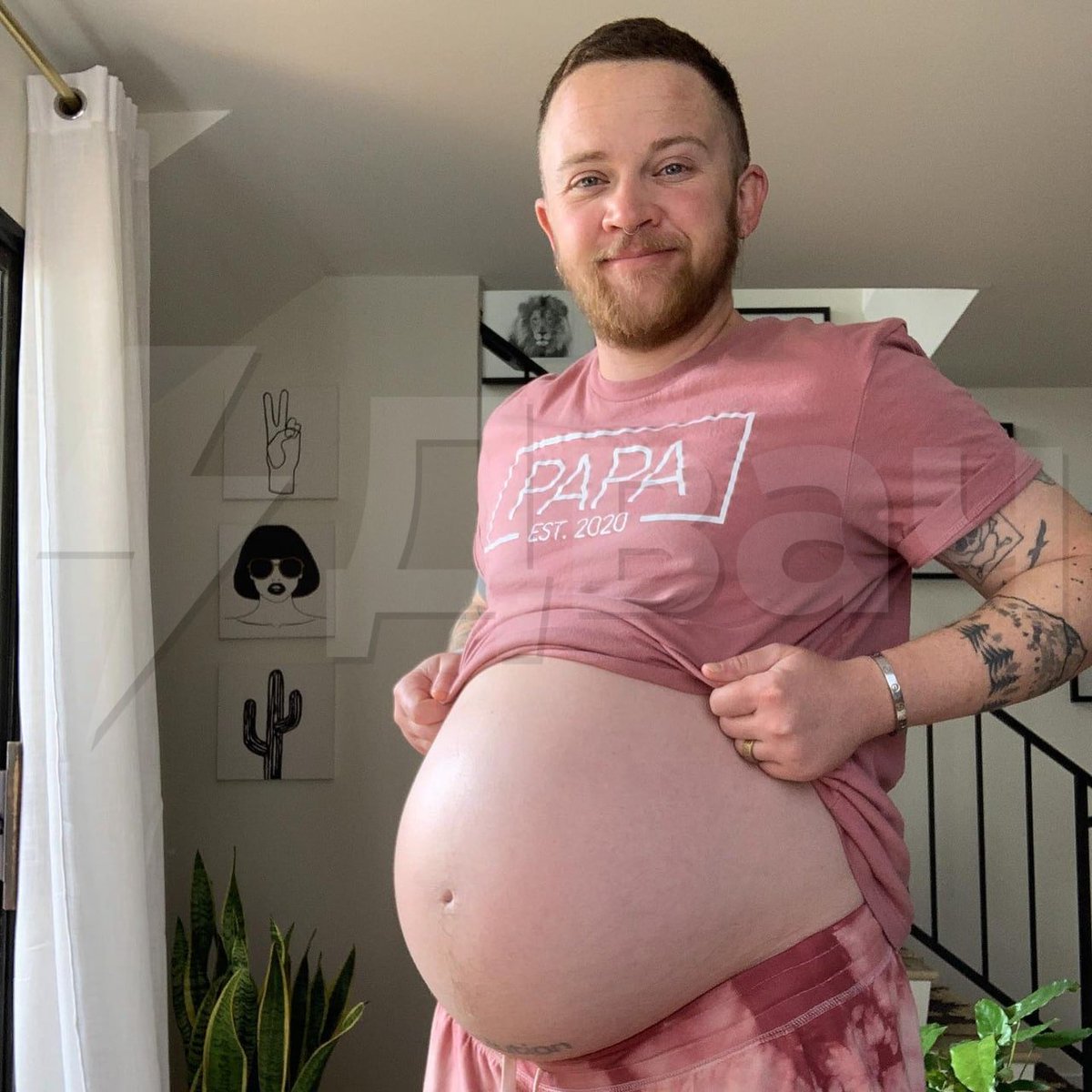 беременные мужчины. скотт мур беременный мужчина. мужчина забеременел и родил ребенка. томас бити. томас бити первый беременный мужчина.