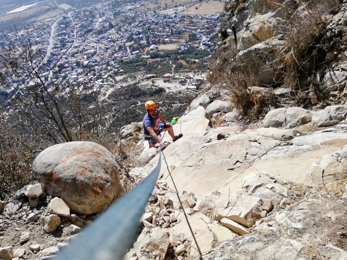 QroTravel's tweet photo. Querétaro ofrece una increíble gama de posibilidades para realizar actividades consideradas como turismo de aventura. La diversidad de climas y paisajes permite diferentes itinerarios, anímate a conocerlos. https://t.co/ezvWIhhRiO