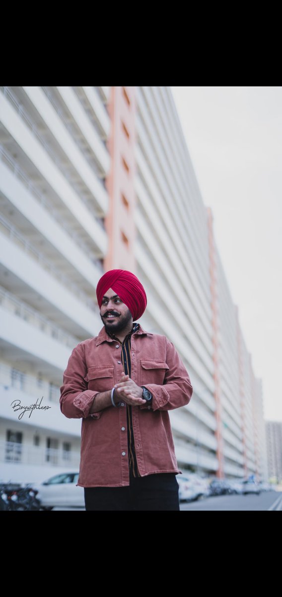 OfficialHarmanG's tweet photo. Velly vi na baneya te Jogi vi na baneya,
Na hi koi baneya fakeer ni

Rafal vi rakh lai te mundraan vi paa liyan
Khaure kedi piche lagga heer ni!✍️ https://t.co/8R54lO5S9Q