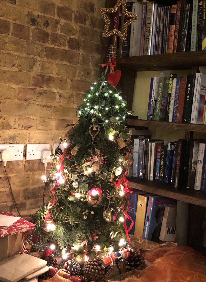A freshly-foraged, free, slightly wonky, homemade Christmas tree-like thing. Courtesy of the back garden and a handy hedgerow. Why cut one down when you can make your own? A crafty snip here, a judicious cut there... #creativechristmas