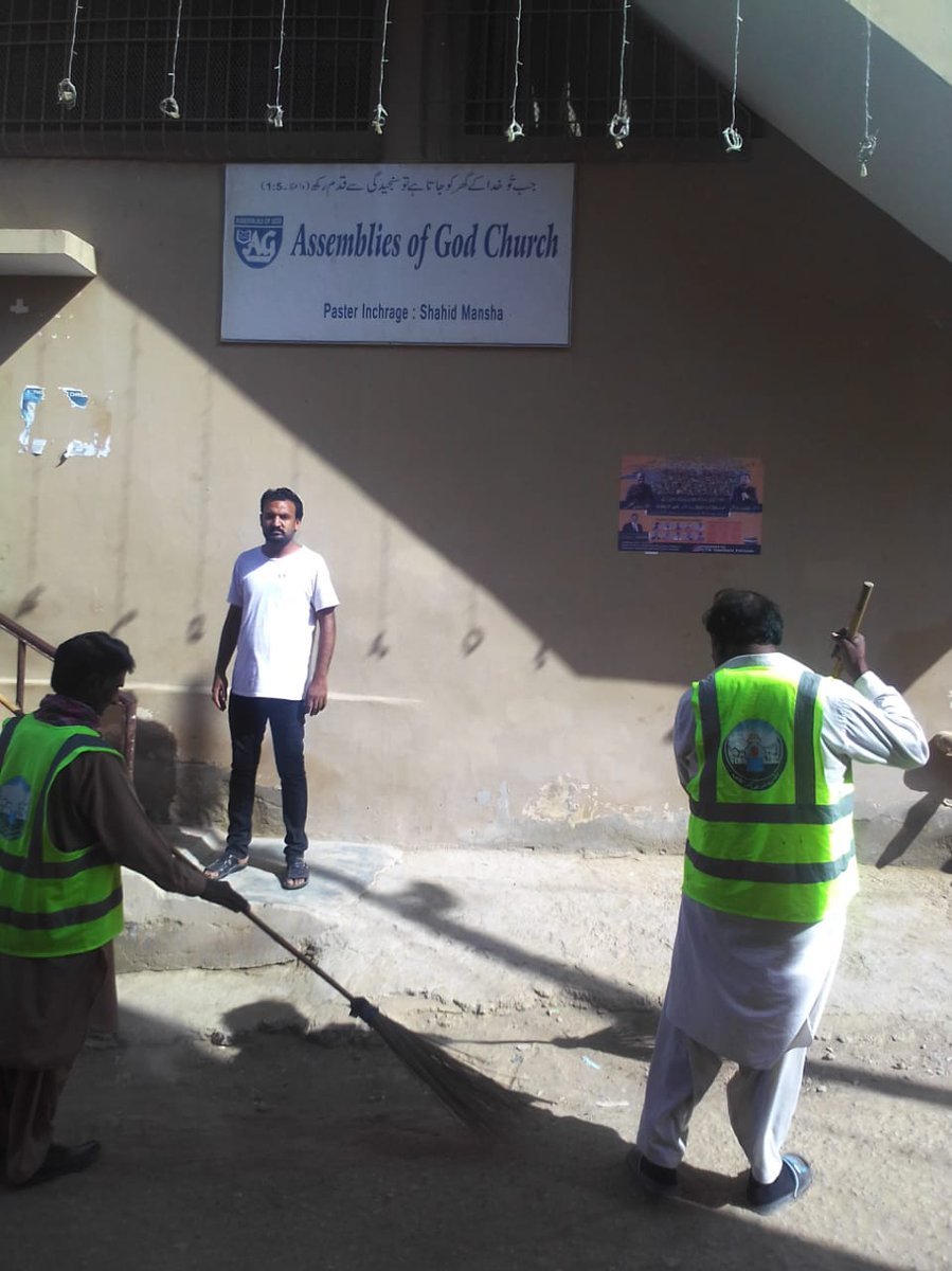 OfficialDmcwest's tweet photo. Cleanliness drive around Churches for the prep of Christmas in various UCs in @OfficialDmcwest #dmcwest #karachi #KarachiWorks #Christmas https://t.co/EHYCPbtC2n