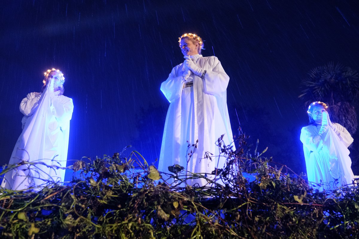 Bethlehem_AD's tweet photo. The spirit of #BethlehemAD is not dampened by rain! Last two performances today and tomorrow--tell your friends. https://t.co/USZ3qz1bx0