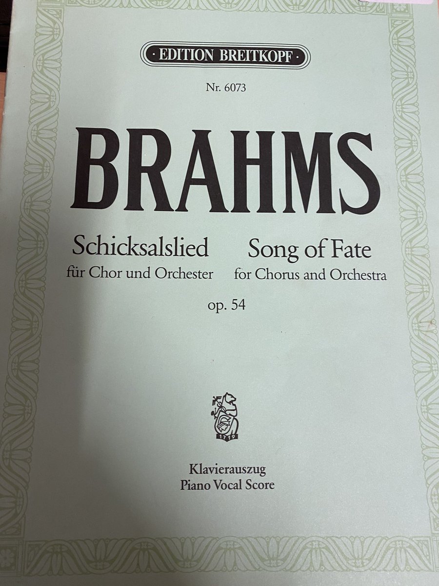 ch_OrchParis's tweet photo. Pour les deux derniers #concerts du mandat de #LionelSow en tant que notre #chefdechoeur, nous chanterons le sublimissime #Schicksalslied de Brahms avec @OrchestreParis sous la direction de notre cher @djharding. @philharmonie @RCapucon #Brahms #choeur #philharmonie ❤️ https://t.co/MrIJhOJ51L