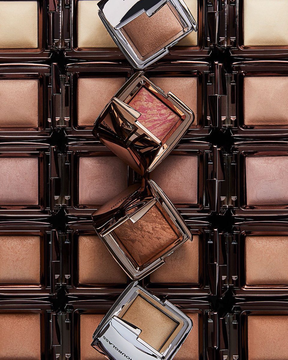 .<a href="/BritishVogue/">British Vogue</a> names Ambient Strobe Lighting Powder one of the best highlighters for an “instant glow-up": bit.ly/31SXWEc  

Shop now: bit.ly/3F1jI6K  

#HourglassCosmetics