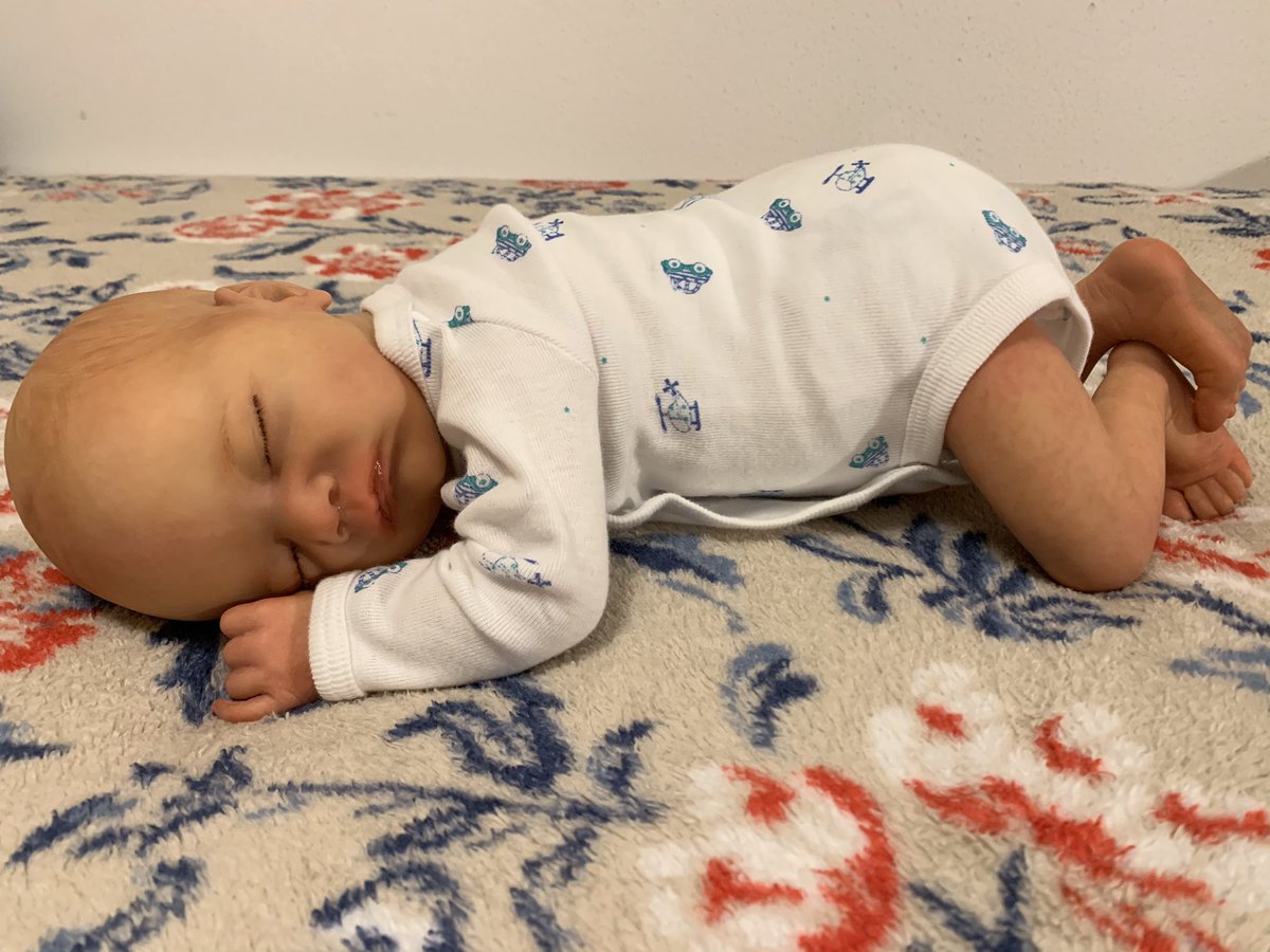 crissmorenov's tweet photo. Charlotte https://t.co/CvkholWsK6