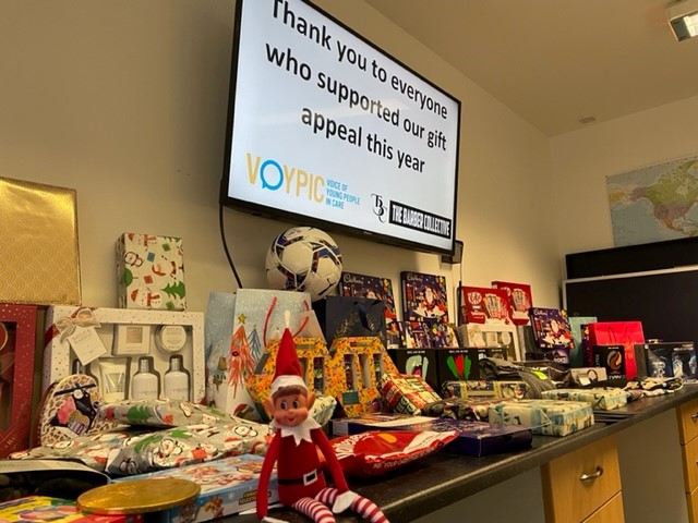 NHSCTrust's tweet photo. Our NHSCT 16+ Service joined The Wellington Church, Ballymena and Voypic (voice of young people in care) to provide 95 lunches to young people in care across Antrim, Carrick, Larne, Cookstown, Magherafelt, Ballymena, Coleraine, Portrush! 🎄

Well done teams ❤️ https://t.co/04FQJV9Xq8