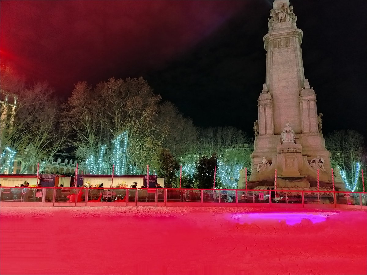 LovingMadrid_'s tweet photo. #NavidadEnFamilia #NavidadEnMadrid #Madridenfamilia https://t.co/zocjDKlX1T
