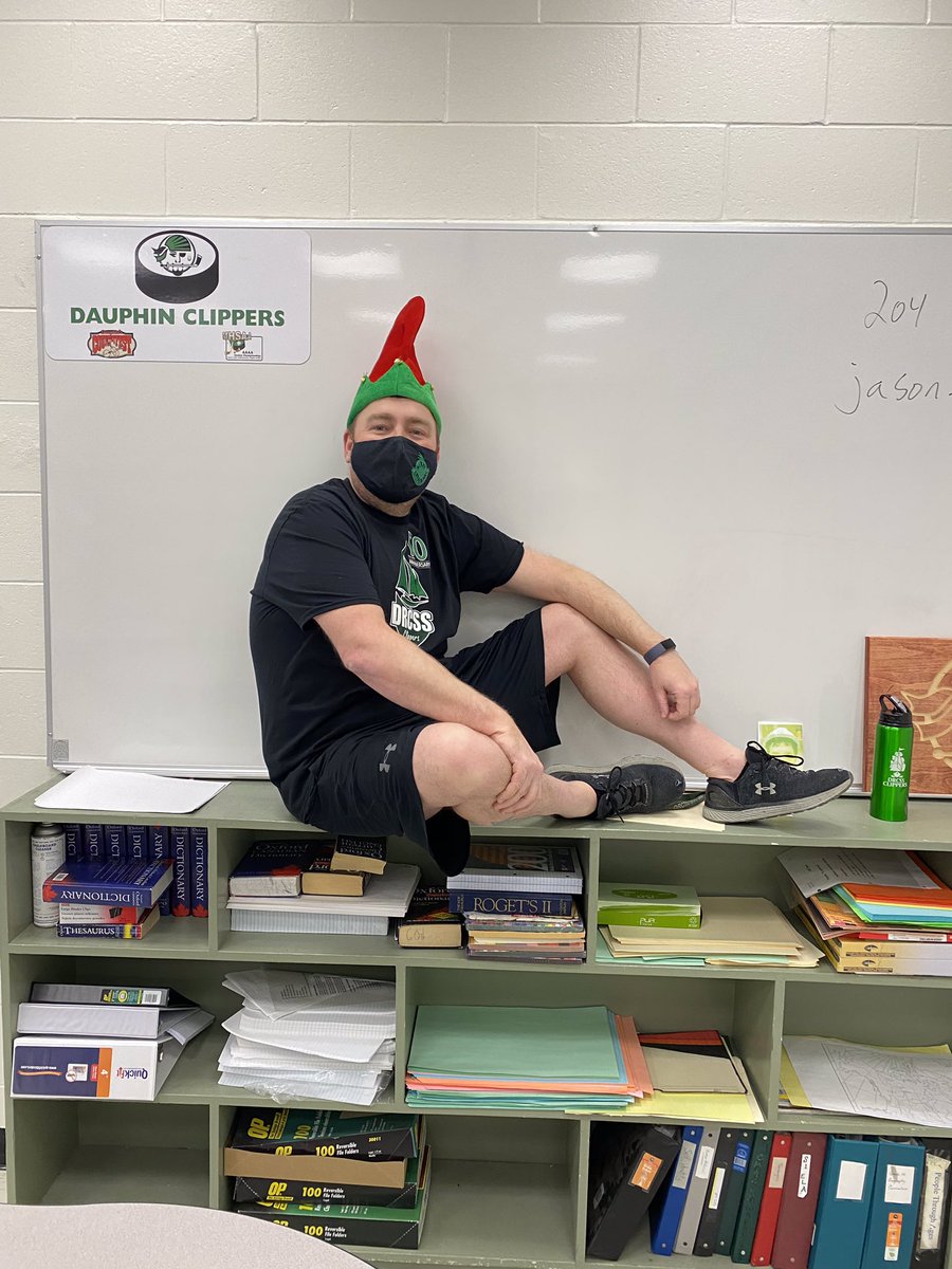 Happy Holidays from the REAL Alf on a Shelf! #ClipperPride