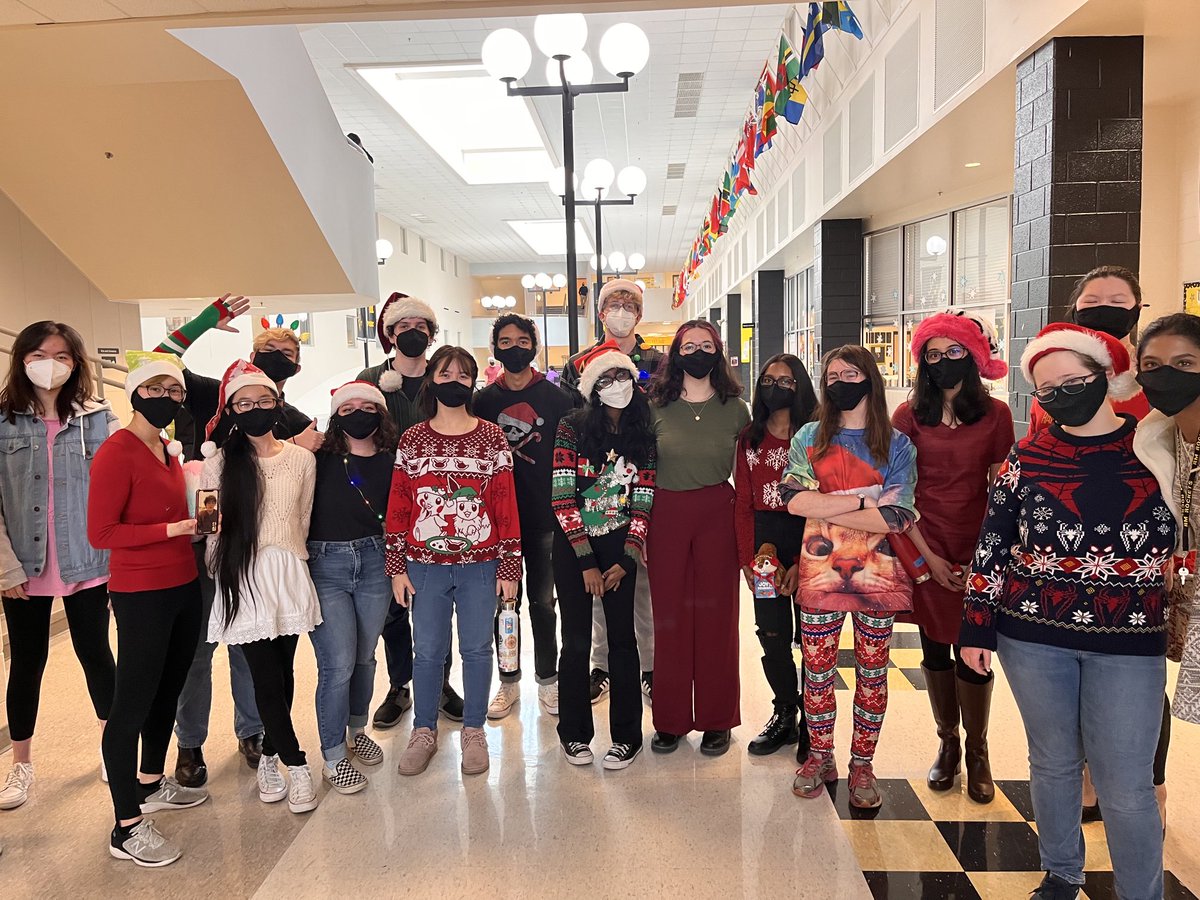 RMHS_Chorus's tweet photo. Spreading some cheer today! https://t.co/XBdYOaLjKj