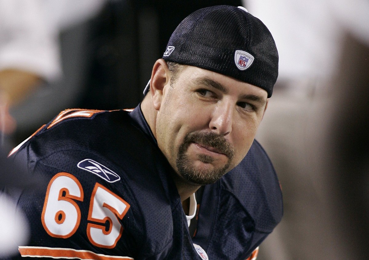 MidwayMinute's tweet photo. Today's newsletter is out! 

@PatrickMannelly stops by to talk about the current state of the Bears, the Marc Trestman era and what it takes to be a great long snapper.

https://t.co/5jqaIxWwqf https://t.co/QNwIs7sh3U