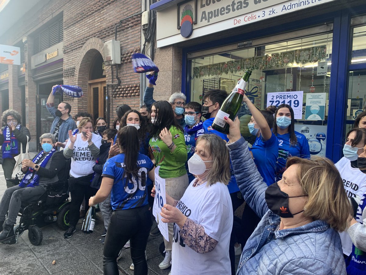 Y hoy por fin dando buenas noticias!!!! #Basauri #loteriadenavidad