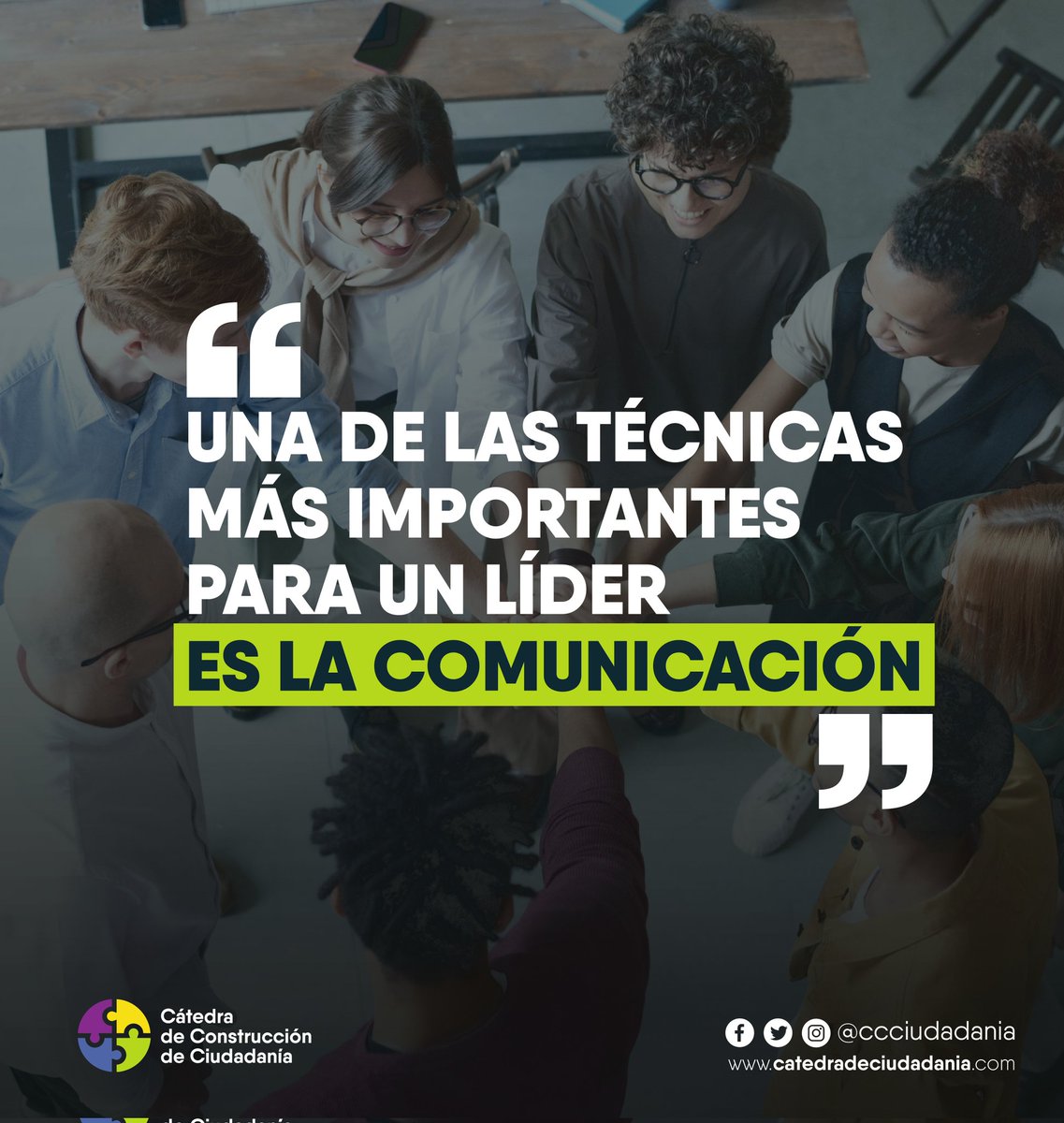 Ccciudadania's tweet photo. Una de las técnicas más importantes para un líder es la comunicación

Cuando el líder transmite un mensaje claro, preciso y entendido por cada una de las personas que lo reciben, se da la comunicación efectiva.

#liderazgo #LiderazgoSocioPolotico #comunicacion #mensaje https://t.co/MzToGFiPtt