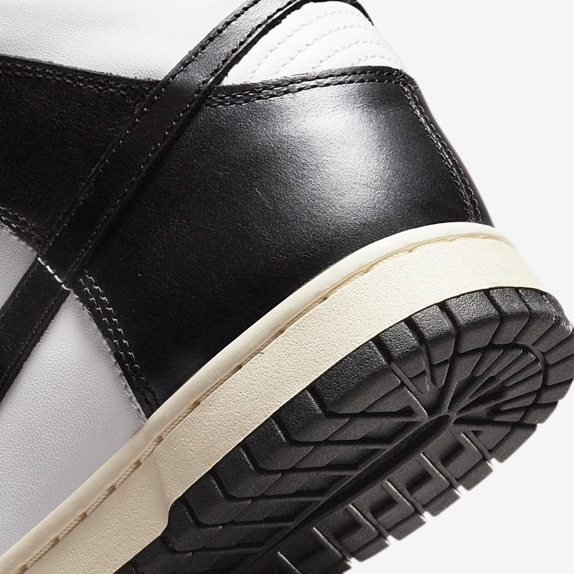 trantrinh20001's tweet photo. 📆2022/1
NIKE DUNK HIGH “Vintage Black”🖤 https://t.co/yjVZdddGT2