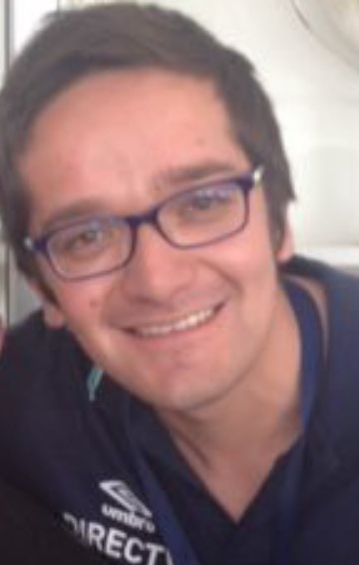 AnibalGuerrero9's tweet photo. Les presento a @NachoFloresG. Un Naruto qlo con todas sus letras. 
Es que no puedes tratar de "funar" (término amaricona'o, por lo demás) a un wn que nadie conoce (yo) porque putié a @gabrielboric hace 8 años jajajajajajaja
Solo me queda decirles par de "SEGUNDONES AWEONAOS" 🌳🪓 https://t.co/VrzkJXk4EI