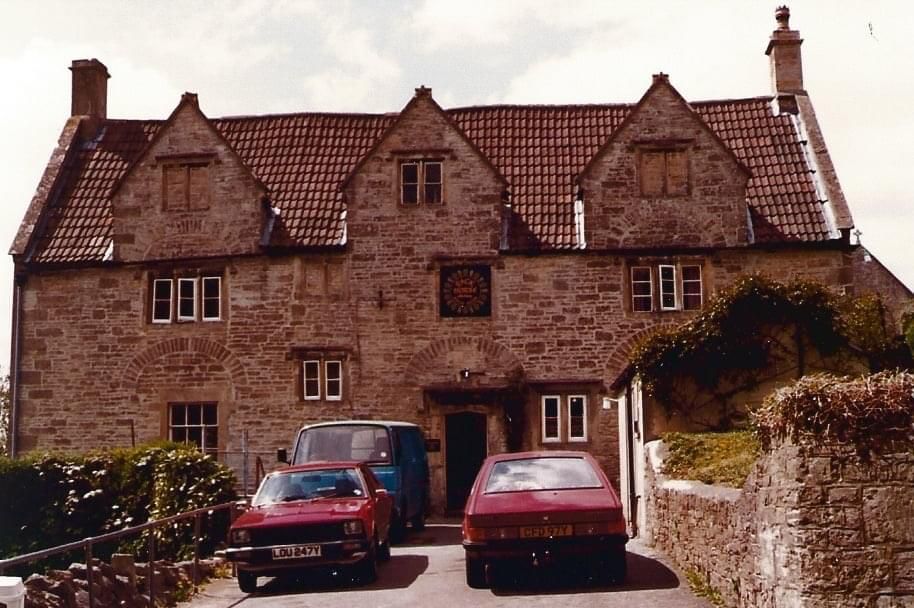 PackhorseBath's tweet image. Saw this great photo of our pub from some years back on Facebook this week, really has always been such a beautiful building.

#bath #bathpubs