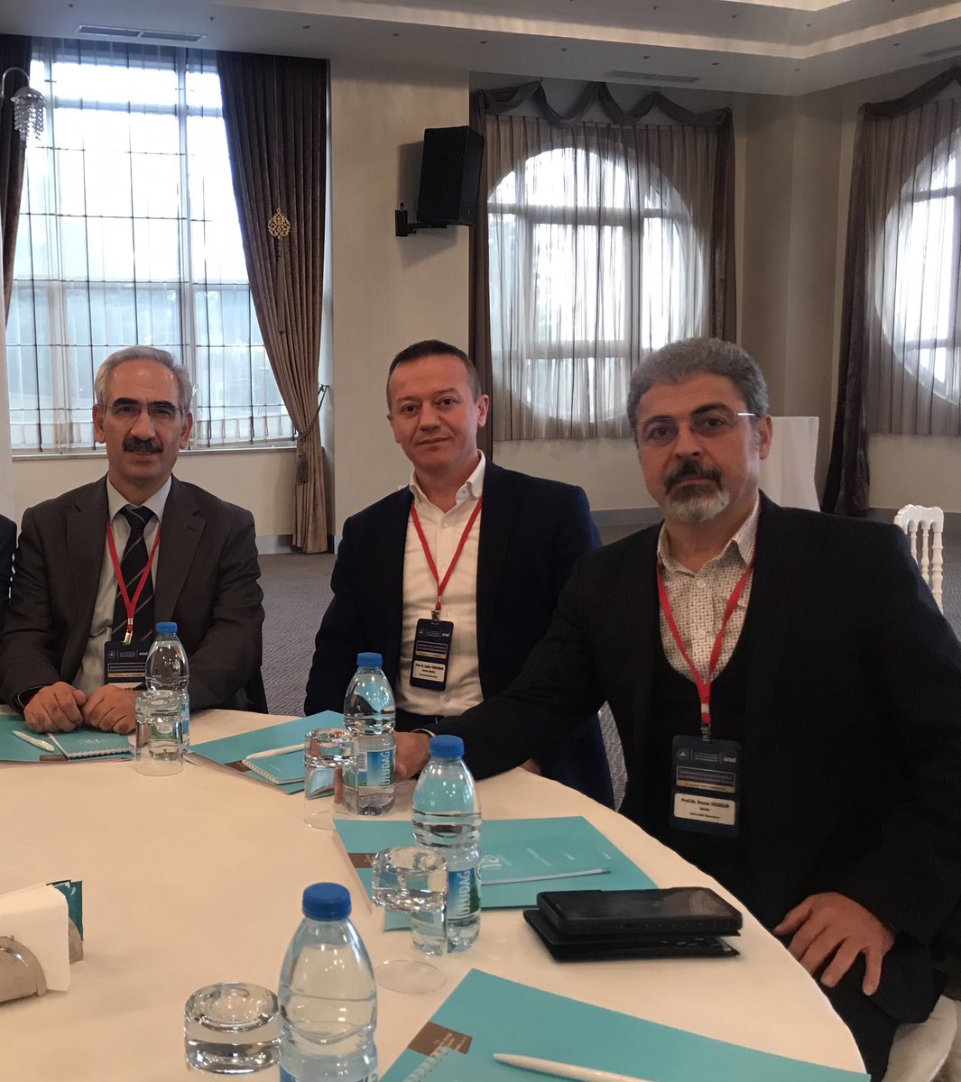 Afet ve Acil Durumlarla İlgili Araştırma ve Uygulama Merkezleri İle Değerlendirme Toplantısı gerçekleştirildi. İçişleri Bakanımız <a href="/suleymansoylu/">Süleyman Soylu</a> ve <a href="/AFADBaskanlik/">AFAD</a> a davetleri için teşekkür ederim. <a href="/kocatepeuniv/">Afyon Kocatepe Üniversitesi</a> <a href="/AKU_DUAM/">AKUDUAM</a> <a href="/Karakas1969/">Mehmet Karakaş</a> <a href="/suaybemmi/">Suayip Ozdemir</a>