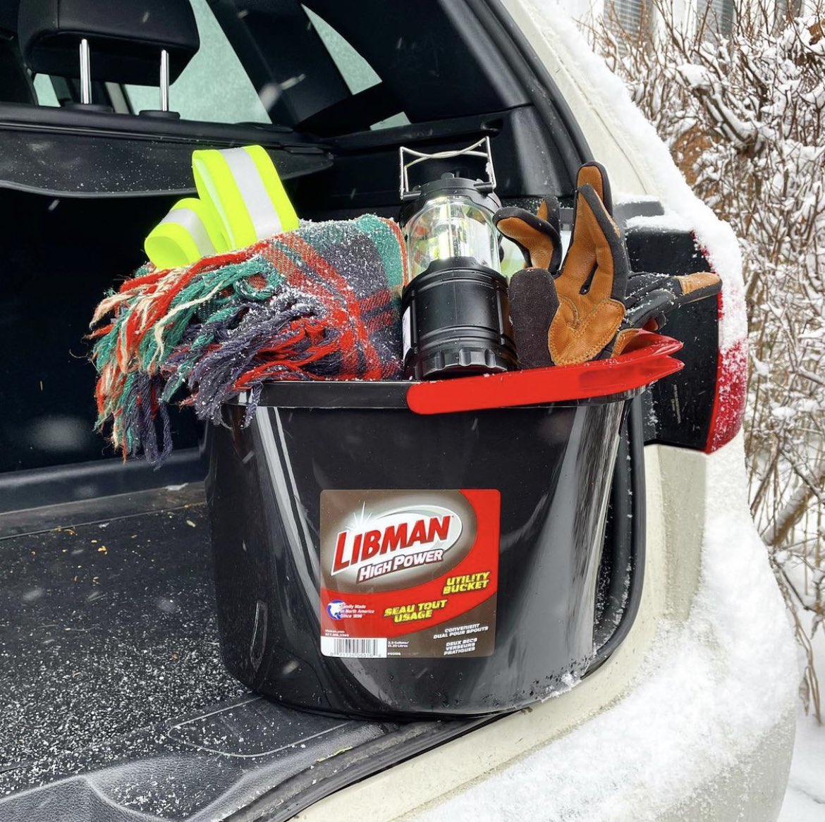 Now that it’s officially Winter, do yourself a favour and assemble a emergency car kit in a versatile and convenient bucket to keep in the trunk. Include a flashlight, flares, a reflective vest, a medical kit and an extra set of gloves. Peace of mind goes a long way!