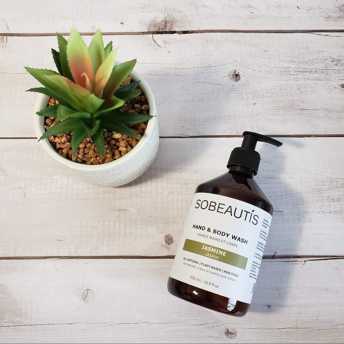 sobeautis's tweet photo. The nourishing hand &amp; body wash that feeds and hydrates your skin.

🌿 No foaming agents
🌿 100% plant-based soap
🌿 Contains olive oil - a natural antioxidant
🌿 Contains coconut oil - a natural moisturizer
🌿 Made from 100% pure ingredients https://t.co/nllIlBrpYD