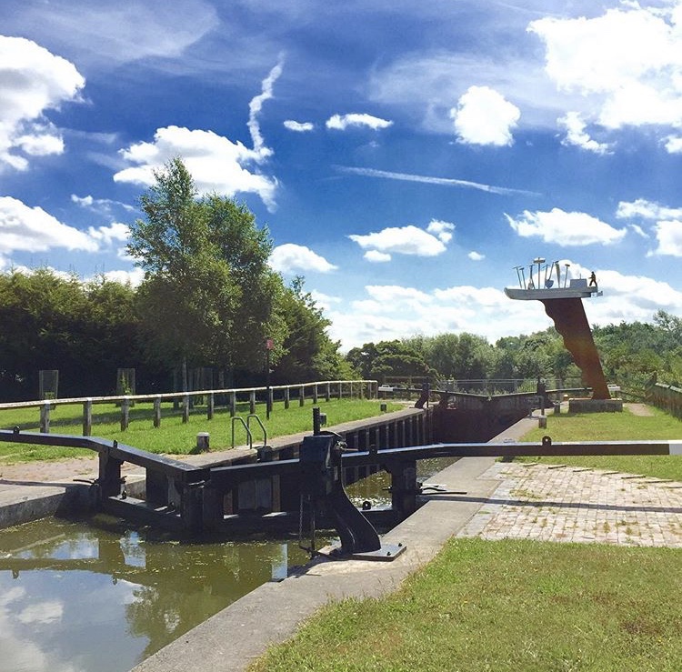 CRTNorthWest's tweet photo. Are you thinking about your next cruising season? The 2022 dates for our #RibbleLink crossings are now live &amp; available to book online! Available April to October, this is a real Northern treat! To see dates &amp; book your passage please visit: https://t.co/TZqj1QUw1V @CRTBoating https://t.co/m0ixVOwplt