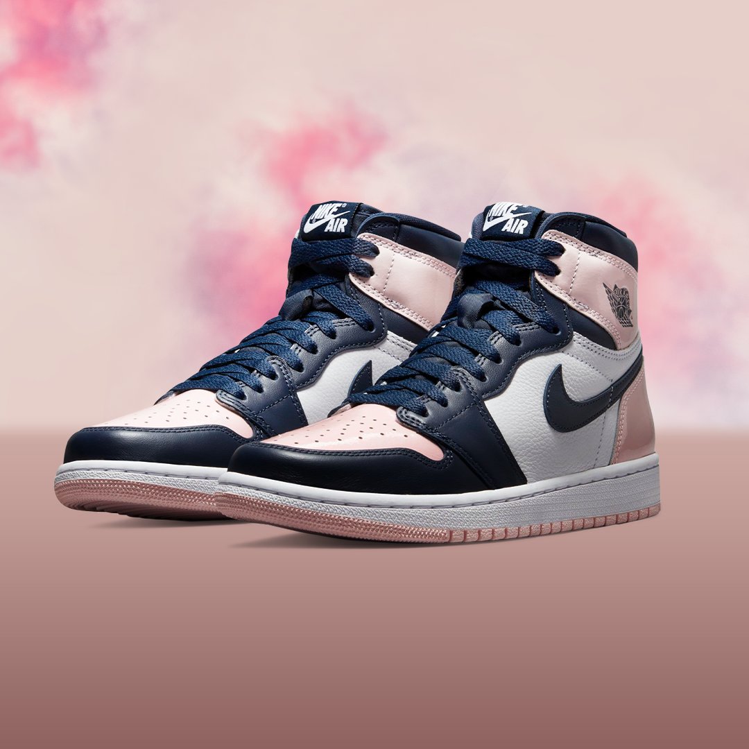 FinishLine's tweet photo. The Women's Air Jordan Retro 1 High OG 'Atmosphere' has just arrived. 

Cop it here 💗 https://t.co/WuISLs4a5t https://t.co/DwIY3rZAPB