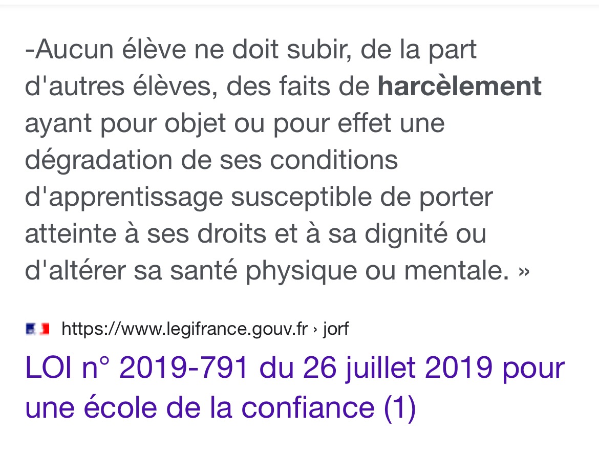 ⚖️ Le saviez-vous? 

🟢 Depuis 2019, le droit de ne pas subir de harcèlement scolaire est inscrit dans la loi, ce qui garantit le droit à une éducation paisible et sereine 🏫

🟢 On a tou.s.tes un rôle à jouer pour (faire) respecter ce droit 💪🏻 🤛🏻