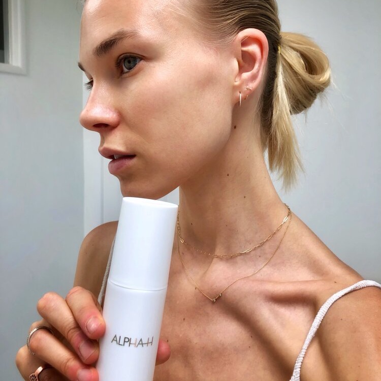 B_Maren's tweet photo. get the scoop // #antiaging serums, #grainfree baking & #lugsole boots - superhero #glycolicacid, #pecanpie bars, winter #wardrobe staples & more! https://t.co/Rbepx0oO6W
@dermalogica #alphaH #skincare #dermalogica #baking #holidaybaking #boots #palomabarcelo #modelstyle #ootd https://t.co/OPwz0UtL40