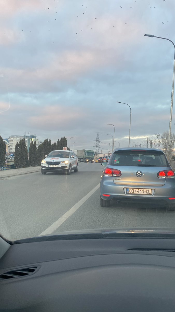 remavdiuu's tweet photo. Dmth seni i pare qka duhet me bo @perparim_rama me ja hek Shpend kungjit, ato kungja qe i ka qit neper rretha! https://t.co/DCJH97iiid