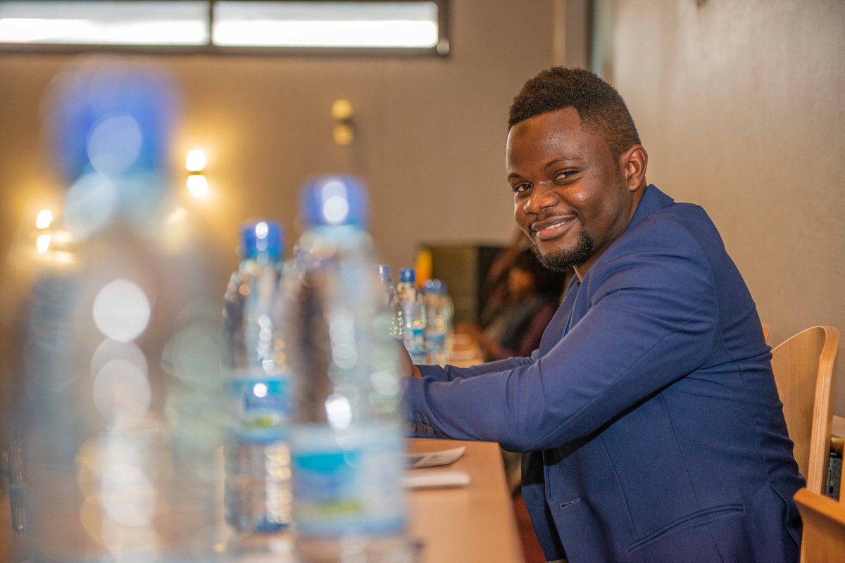 nnp_drc's tweet photo. #LE_18_12_2021
Dans cette ambiance de fin d’année, l’on a été content de vous accueillir et de partager avec vous un des beaux projets de #Kwetu_Initiative, le film « #Nyama »
Un film documentaire court-métrage réalisé par @LatouifaCHAMAN1 et produit par #NNPDRC
#storyteller https://t.co/c85luM242x