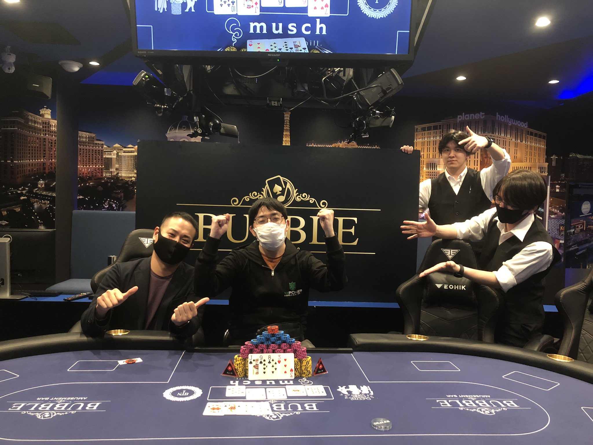 Bubble恵比寿店 9 Pot Limit Omaha Bounty 終了しました At様 ほりけん 長時間に渡るヘッズアップお疲れ様でした おめでとうございます ポーカー Bubble ライブポーカー Rfid Wsop 恵比寿 シーシャ アミューズメントカジノ テキサス