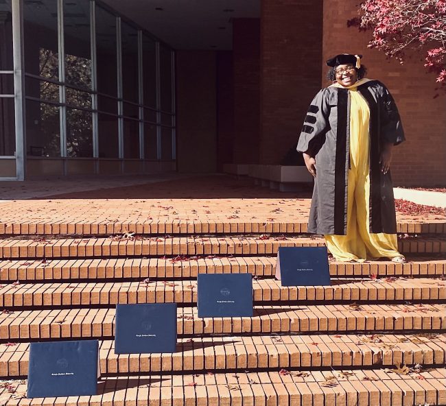 GeorgiaSouthern's tweet photo. Meisha Edwards' (‘14, ‘16, ‘19, ‘21) #TrueBlue pride runs so deep that she has studied at Georgia Southern for more than a decade on her journey to become a quadruple Eagle.
Read more 🔗 https://t.co/FkUoPlPYWv
#GSGrad21 https://t.co/jFl8CO0GVD