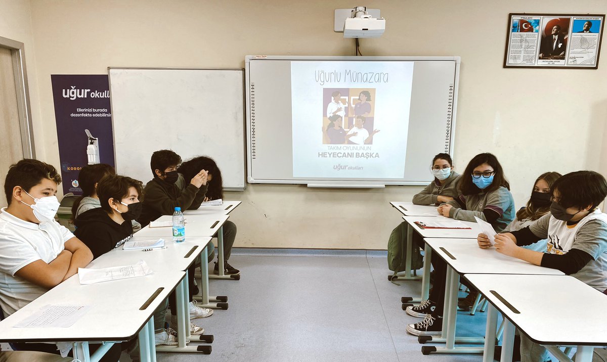 _tugbaogretmen's tweet photo. “Uğurlu Münazara” etkinliğimizin çeyrek finalini gerçekleştirdik. Öğrencilerimizin savunma becerilerini sergiledikleri etkinliğimiz, çekişmeli sahnelere tanık oldu. #UğurluOlmak 💜

@nilcicek @ardaergez @hndnkml @Ece2K @TuzlaKampusu https://t.co/nbojDNQIX4