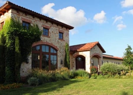 TexasWineTrail's tweet photo. Check out this great article from Wander With WonderΒ about the history of Texas wine and some great places to check out!
https://t.co/Kqdt1DRedO
#txwine #txwineries #txhillcountry #texastodo #txhillcountrywine #linkinbio https://t.co/tJ7QAKL1YW