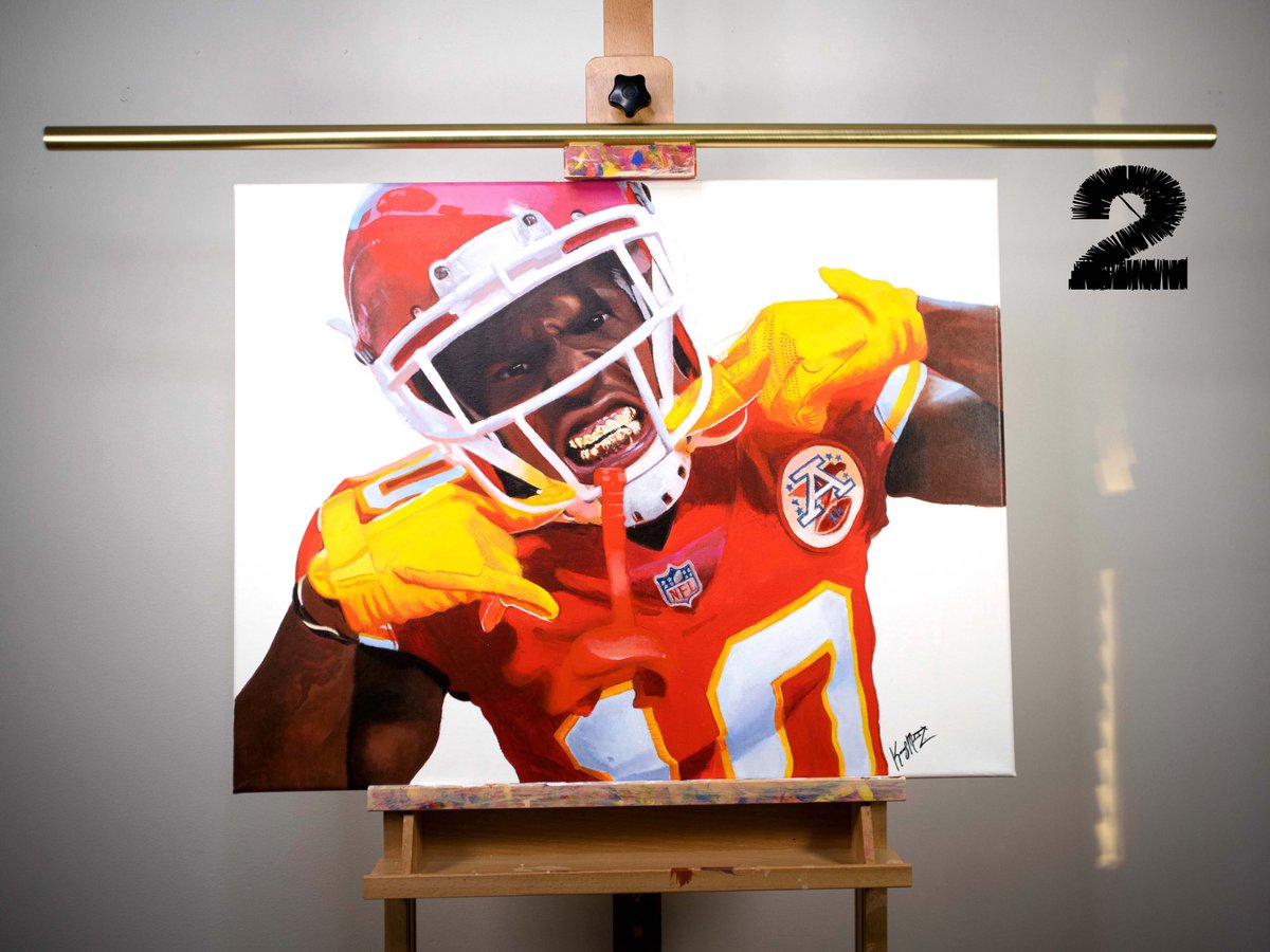 As an Artist it’s tough picking a favorite 😅 
But I’m really curious, out of both Tyreek Hill paintings 🖼 I’ve done, #ChiefsKingdom 
which one do you like more?
RT for 1️⃣ Favorite for 2️⃣