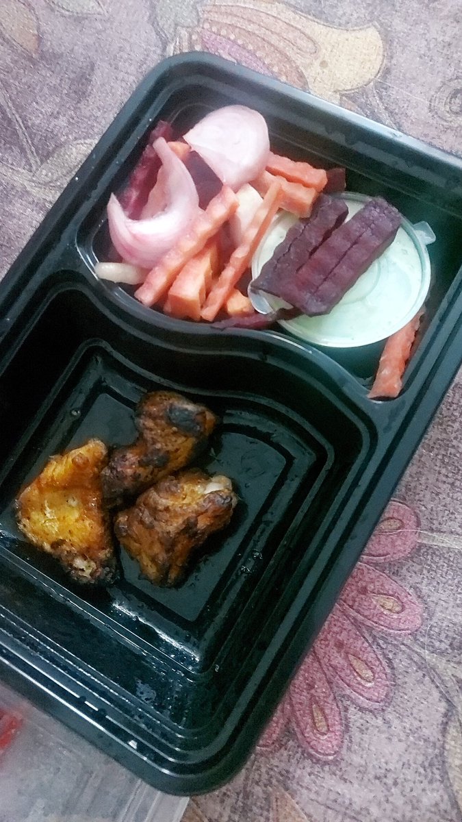 loveyourselfbun's tweet photo. @BarbequeNation this is what was delivered today. I paid whole amount and got this. I know barbeque is a big brand, and this was not expected. The salad was also bitter. https://t.co/zHoknWeZr3