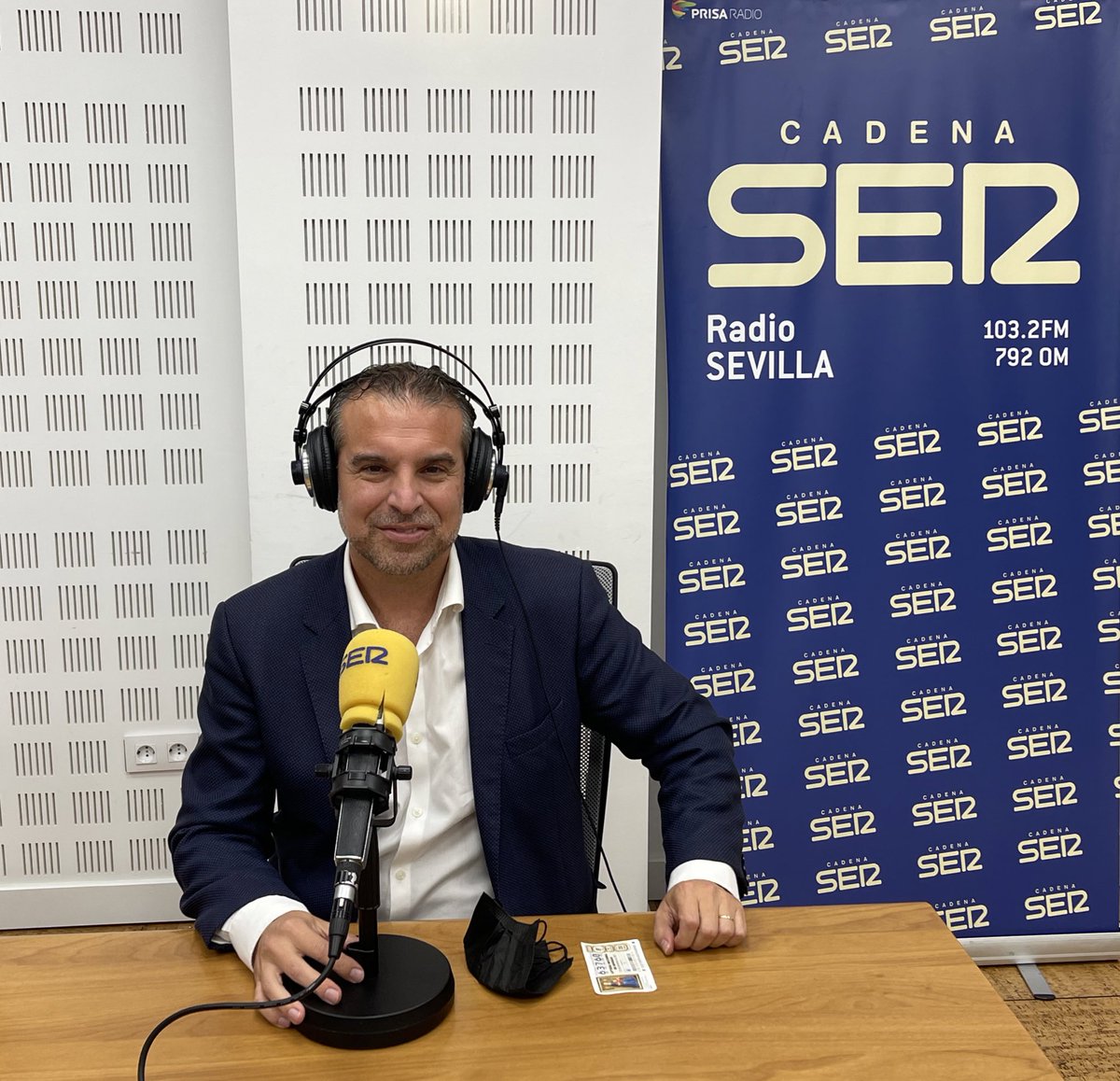 Mil gracias <a href="/SalomonHachuel/">Salomón Hachuel</a> <a href="/La_SER/">Cadena SER</a> <a href="/HoyPorHoy/">Hoy por Hoy</a> por la oportunidad de hablar de Salud 🎄🎄🎄Nuestro mejor regalo para el 2022 invertir en hábitos saludables para llevar una vida sana y plena. Cuídate desde el inicio #Vivirparacuidarte <a href="/Vithas/">Vithas Hospitales</a> @DiabesityVithas #contigo <a href="/HUVMacarena/">Hospital Virgen Macarena</a>