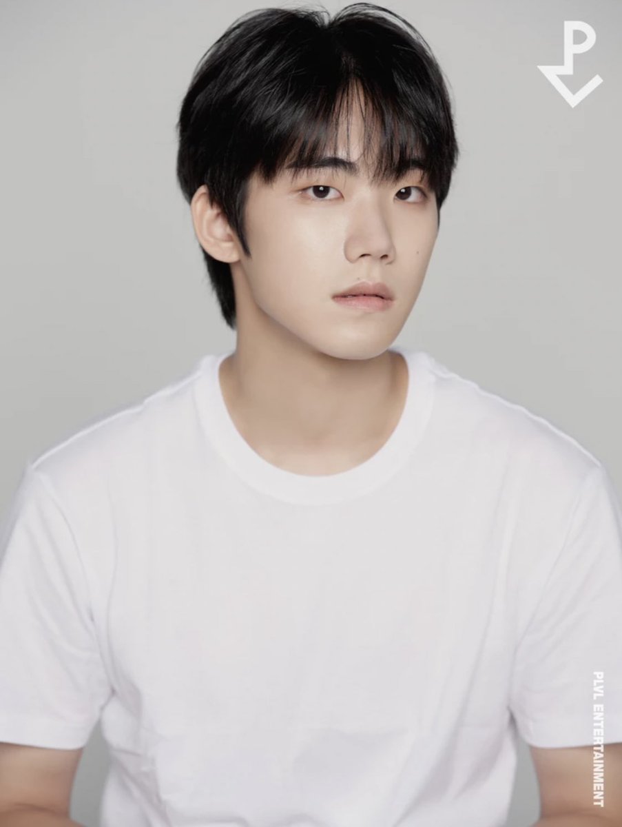 990326_S2's tweet photo. 소속사 공홈에 올라온 사진 📸 https://t.co/QPIxQRElTC